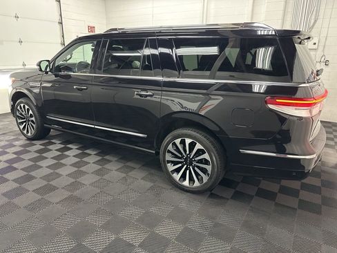 Used 2023 Lincoln Navigator L Reserve AWD/4WD image 6