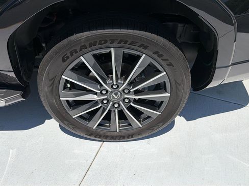 Used 2025 Lexus GX 550 w/ Cold Area Package AWD/4WD image 36