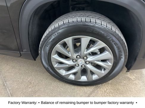 Used 2025 Buick Enclave Preferred image 15