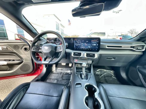 Used 2024 Ford Mustang GT Premium image 23