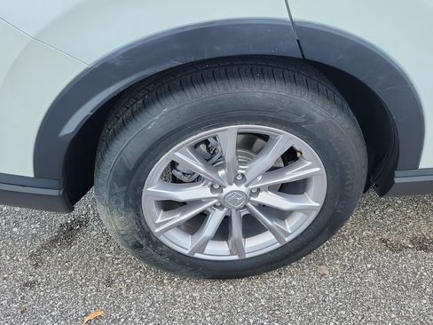 Used 2024 Honda CR-V EX-L image 11