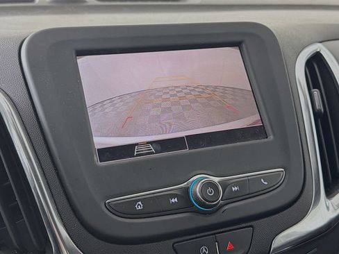 Used 2022 Chevrolet Equinox LT AWD/4WD image 18
