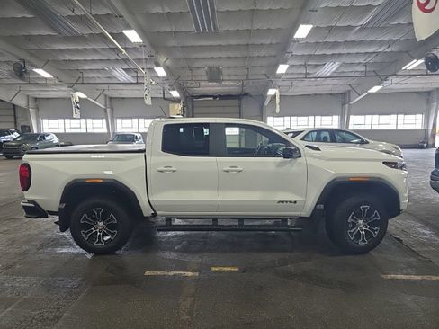 Used 2025 GMC Canyon AT4 w/ Technology Plus Package AWD/4WD image 2