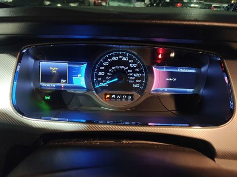 Used 2013 Ford Taurus SHO image 8