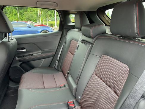 Used 2025 Nissan Kicks SR FWD image 14
