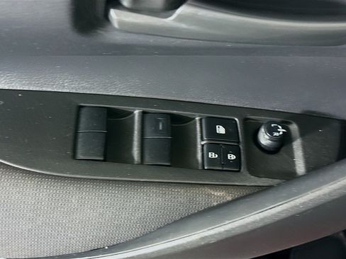 Used 2022 Toyota Corolla LE FWD image 23