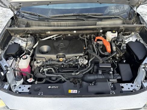 Used 2022 Toyota RAV4 SE w/ Convenience Package image 30