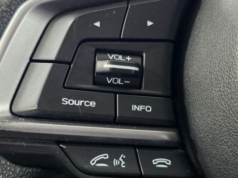 Used 2021 Subaru Forester AWD/4WD image 17
