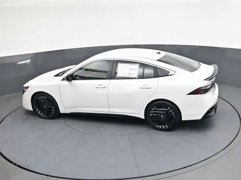 New 2026 Nissan Sentra SR FWD image 29