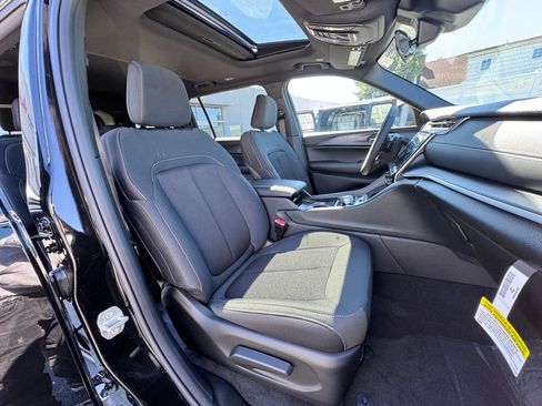 New 2026 Jeep Grand Cherokee L 4WD image 19
