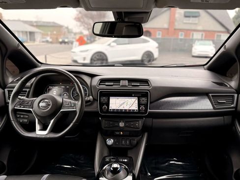 Used 2019 Nissan Leaf SL w/ SL Technology Package image 11