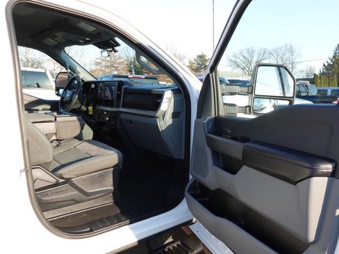 Used 2024 Ford F250 XLT image 24