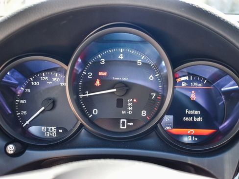 Used 2023 Porsche Macan image 22