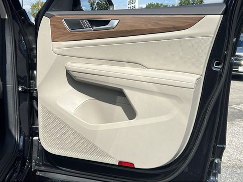 New 2026 Volkswagen Atlas SE image 7