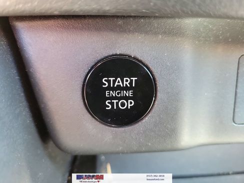 Used 2025 Nissan Rogue SV FWD image 28