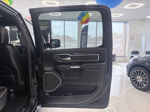 Used 2019 RAM 1500 Laramie AWD/4WD image 42