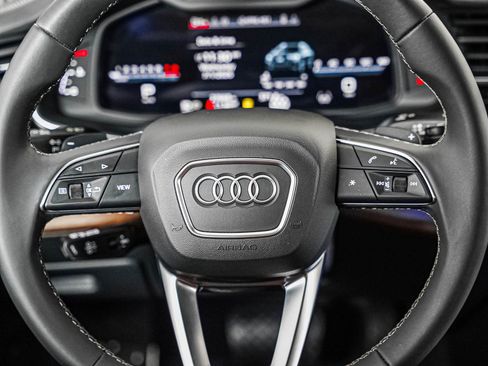 Certified 2025 Audi Q8 Prestige AWD/4WD image 12
