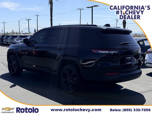 Used 2023 Jeep Grand Cherokee L Laredo AWD/4WD image 4