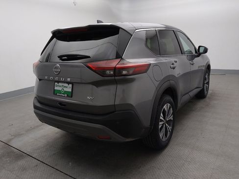 Used 2023 Nissan Rogue SV image 7