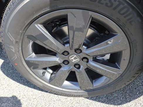 New 2026 Honda Pilot Sport image 4