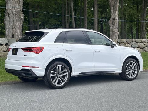 Used 2024 Audi Q3 2.0T Premium Plus w/ Premium Plus Package AWD/4WD image 22
