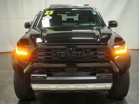 Certified 2025 Toyota 4Runner Trailhunter AWD/4WD image 9