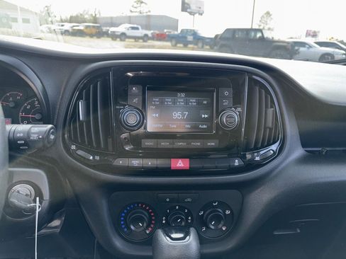 Used 2017 RAM ProMaster City Tradesman w/ Rear Back-up Camera Group image 11