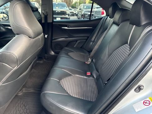 Used 2018 Toyota Camry SE w/ Audio Package FWD image 28