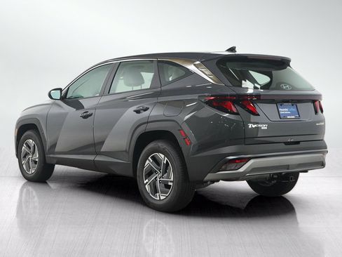 Certified 2026 Hyundai Tucson Blue SE w/ Tow & Go Package AWD/4WD image 3