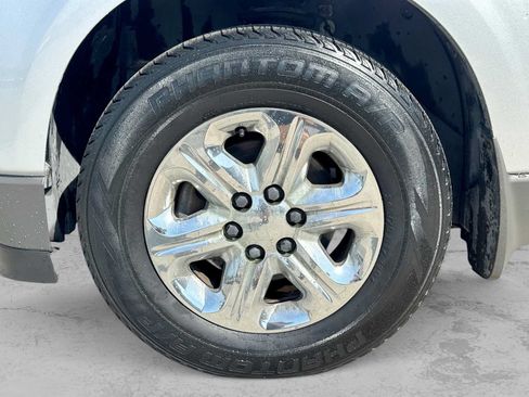 Used 2012 Chevrolet Traverse LS FWD image 13