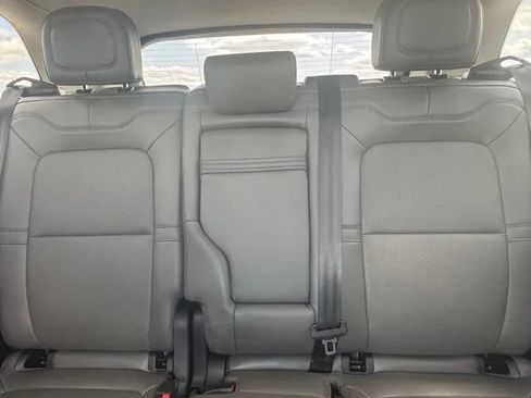 Used 2025 Lincoln Corsair AWD w/ Jet Appearance Package image 19