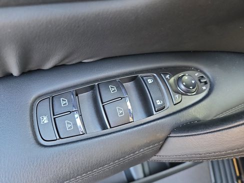 Certified 2024 Nissan Armada SL w/ Midnight Edition Package image 16