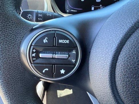 Used 2023 Kia Soul LX w/ Option Group 015 FWD image 22