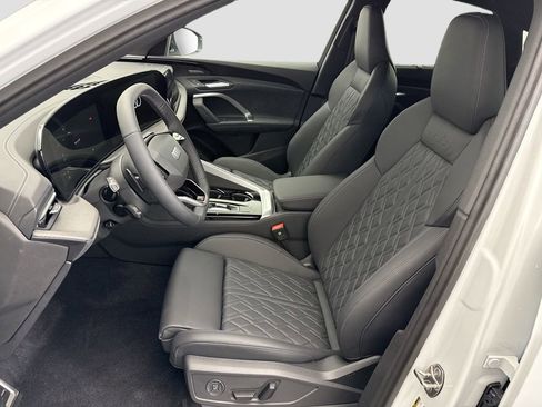 New 2025 Audi SQ5 Premium Plus image 18