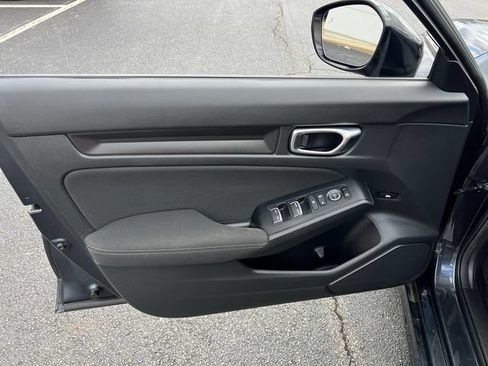 Used 2025 Honda Civic Sport image 11