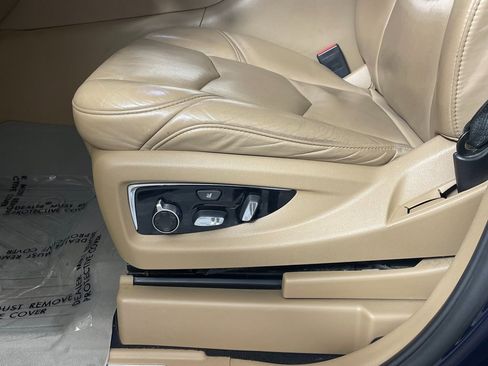 Used 2018 Cadillac Escalade Platinum image 25