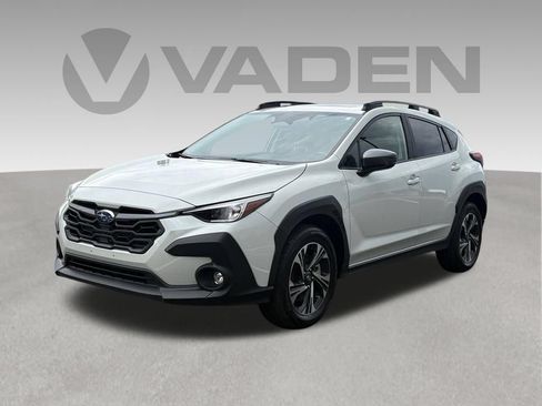 Used 2025 Subaru Crosstrek 2.5i Premium AWD/4WD image 1