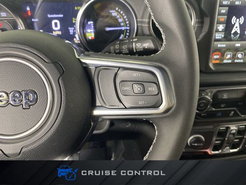 Used 2023 Jeep Wrangler Unlimited Sahara AWD/4WD image 25