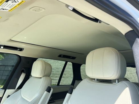 Certified 2024 Land Rover Range Rover SE AWD/4WD image 18