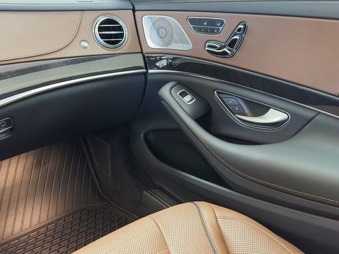 Used 2020 Mercedes-Benz S 560 Sedan image 48