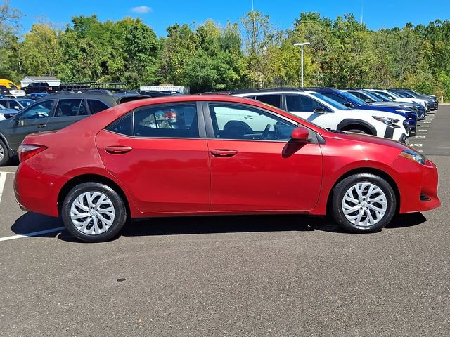 Used 2018 Toyota Corolla LE FWD image 7