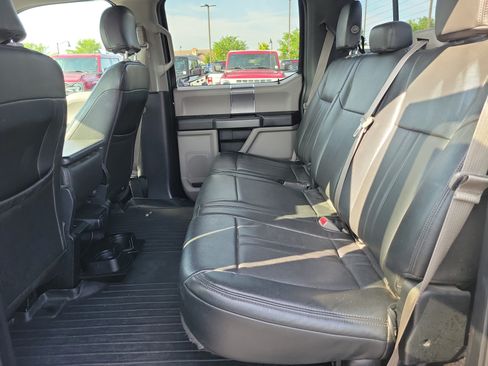 Used 2015 Ford F150 XLT w/ Equipment Group 302A Luxury AWD/4WD image 11
