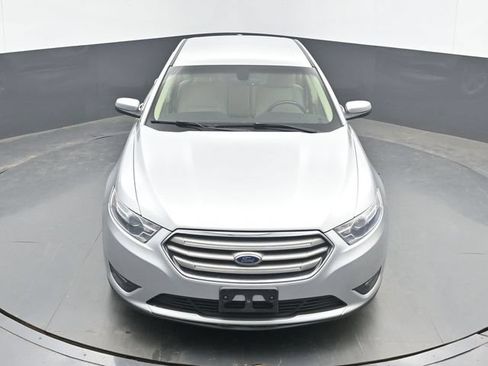 Used 2013 Ford Taurus SEL FWD image 14