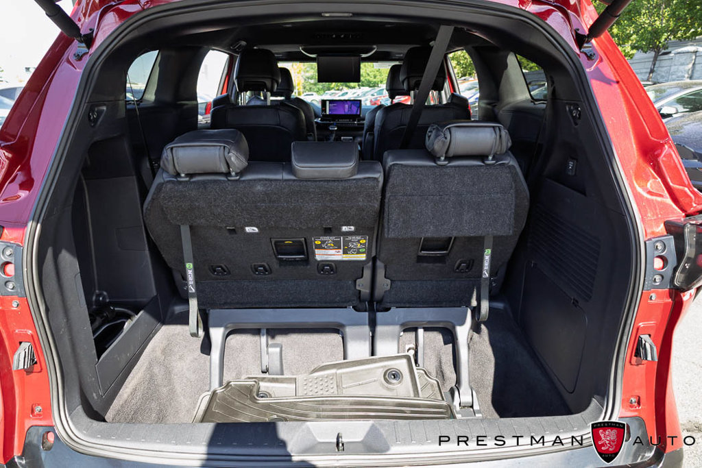 Used 2025 Toyota Sienna Platinum AWD/4WD image 51
