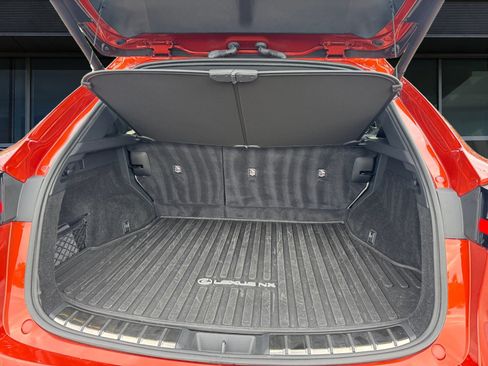 Used 2024 Lexus NX 350h AWD image 12