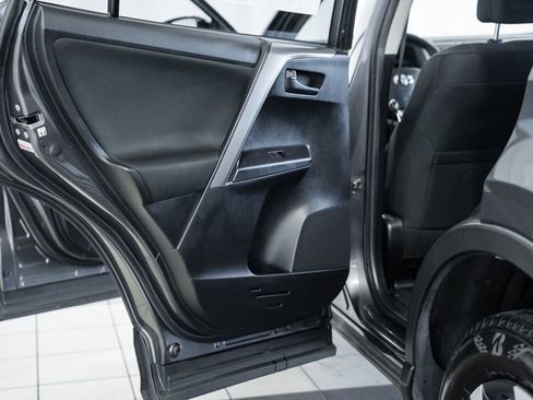 Used 2016 Toyota RAV4 LE image 30