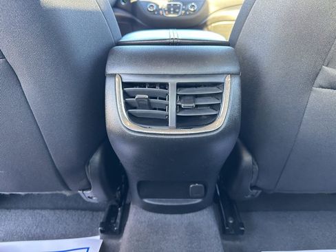 Used 2023 Chevrolet Malibu LT image 11