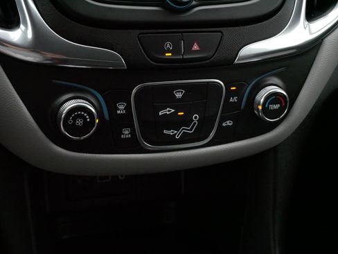 Used 2024 Chevrolet Equinox LS w/ LS Convenience Package AWD/4WD image 23