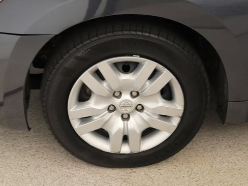 Used 2010 Nissan Altima 2.5 S FWD image 32