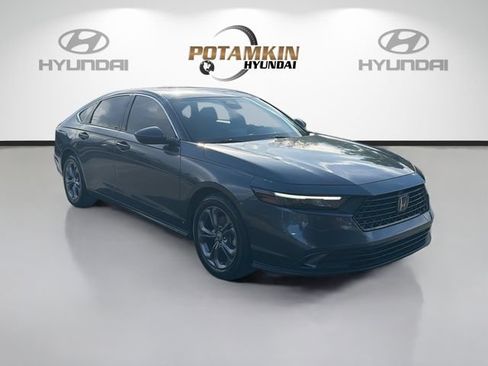 Used 2024 Honda Accord EX image 3